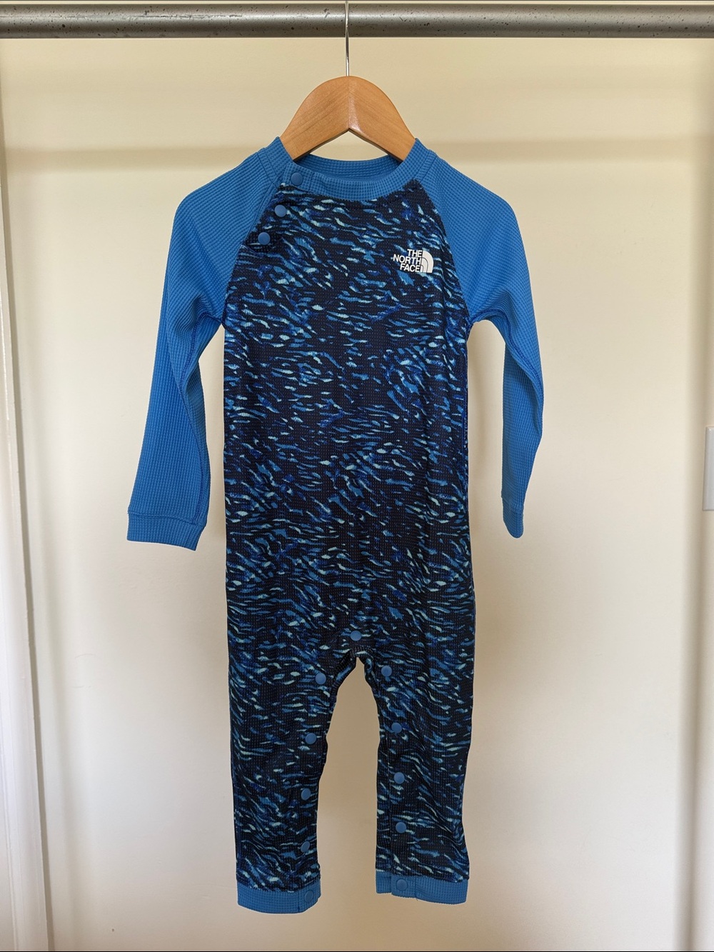 The North Face Kids Blue Patterned Long-Sleeve One-Piece